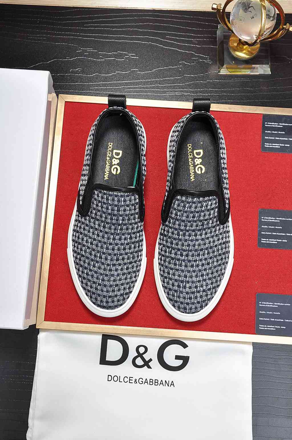 D*G sneaker